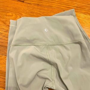Lululemon leggings size 2 sage green EUC